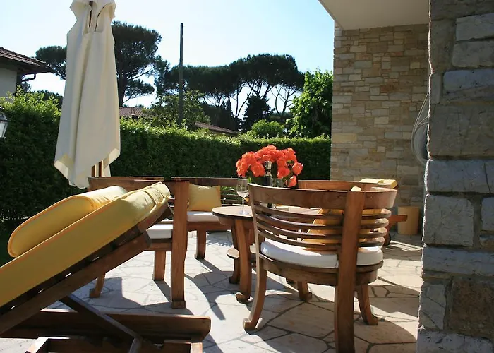 Alojamento de Acomodação e Pequeno-almoço Ortensia Forte dei Marmi